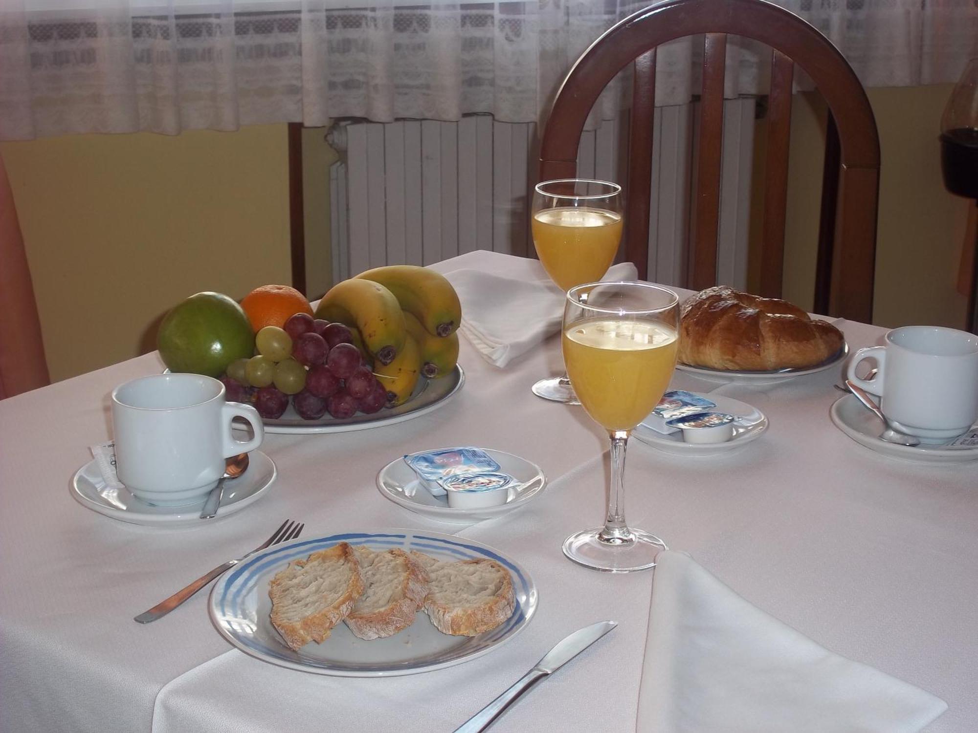 Hotel Suiza Arzúa المظهر الخارجي الصورة